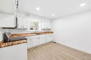 1020 W Cherry St, Troy, MO 63379 - Photo 22