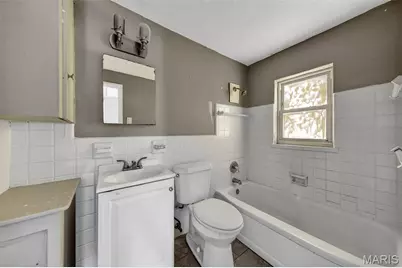 7245 Saint Andrews Place, Normandy, MO 63121 - Photo 22