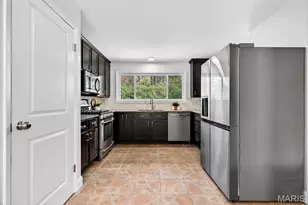 117 Old Oaks Dr, Ballwin, MO 63011 - Photo 10