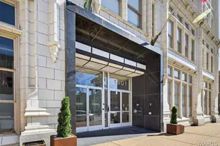 1501 Locust St, Saint Louis, MO 63103 - Photo 2