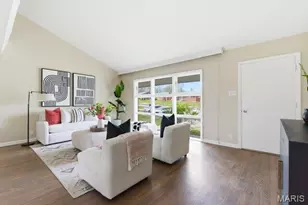 7424 Saleen Ct, Saint Louis, MO 63130 - Photo 6