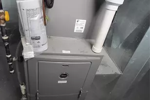 8975 Burton Ave, Overland, MO 63114 - Photo 46