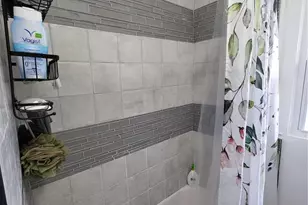 8975 Burton Ave, Overland, MO 63114 - Photo 42