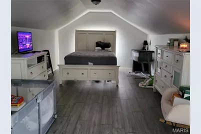 8975 Burton Avenue, Overland, MO 63114 - Photo 38