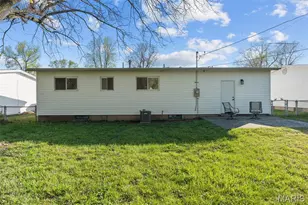 1065 Keeven Ln, Florissant, MO 63031 - Photo 6