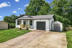 250 Valley View Ridge Dr, Valley Park, MO 63088 - Photo 2