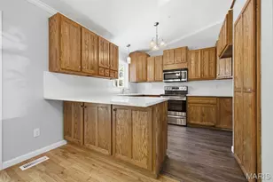 704 Ginger Wood Ct, Ballwin, MO 63021 - Photo 12