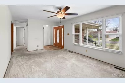 5416 Cherryview Lane, Saint Louis, MO 63128 - Photo 8