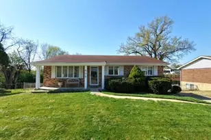 806 Elba Ln, Bellefontaine Neighbors, MO 63137 - Photo 1