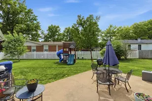 1255 Jade Wind Cir, Ballwin, MO 63011 - Photo 4