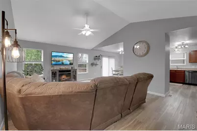 1040 Stonewick Court, Herculaneum, MO 63048 - Photo 4