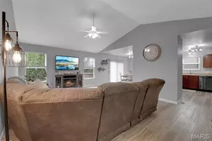 1040 Stonewick Ct, Herculaneum, MO 63048 - Photo 4