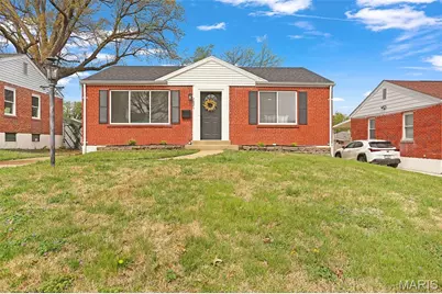 7821 Parkwood Drive, Saint Louis, MO 63123 - Photo 1