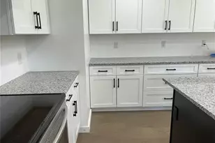 106 Trainer Ave, Cuba, MO 65453 - Photo 6