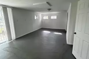 10202 Castle Dr, Saint Louis, MO 63136 - Photo 10