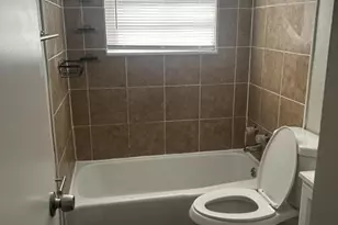 10202 Castle Dr, Saint Louis, MO 63136 - Photo 6