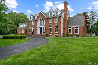 12007 Wiltshire Place Court, Town and Country, MO 63131 - Photo 2