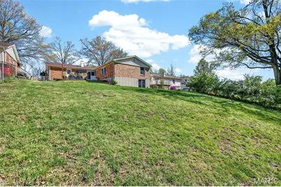 5749 Lost Brook Court, Saint Louis, MO 63129 - Photo 32