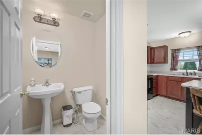 377 Montclair Tower Drive, Saint Charles, MO 63303 - Photo 18