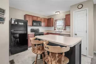 377 Montclair Tower Dr, Saint Charles, MO 63303 - Photo 12