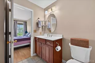 3745 Southern Manor Dr, Saint Louis, MO 63125 - Photo 12