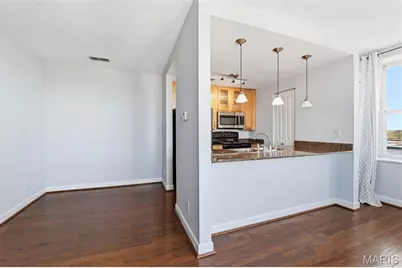 5330 Pershing Avenue #807, Saint Louis, MO 63112 - Photo 10