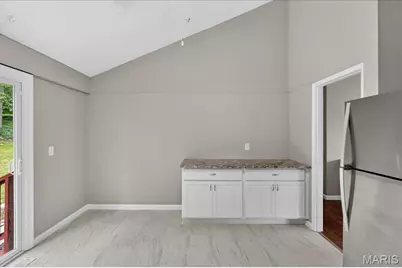 719 La Bonne Parkway, Manchester, MO 63021 - Photo 10