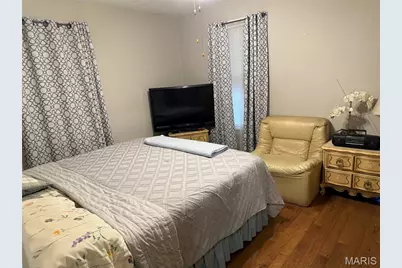 8805 Greenbrook Drive, Saint Louis, MO 63136 - Photo 14