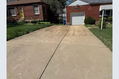 8805 Greenbrook Drive, Saint Louis, MO 63136 - Photo 12