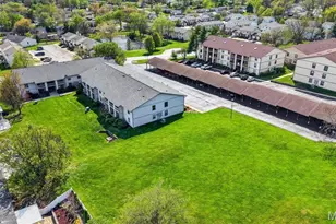 1637 Summergate Pkwy, Saint Charles, MO 63303 - Photo 12