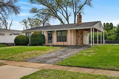 11828 Foxwood Drive, Maryland Heights, MO 63043 - Photo 2