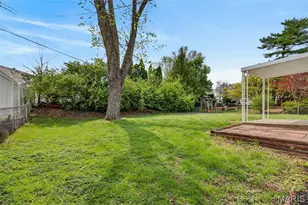 11828 Foxwood Dr, Maryland Heights, MO 63043 - Photo 24