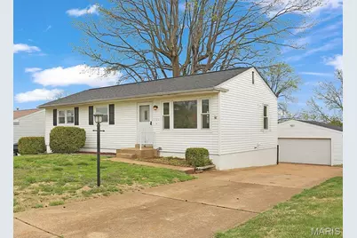 11125 Pine Forest Drive, Saint Louis, MO 63126 - Photo 1