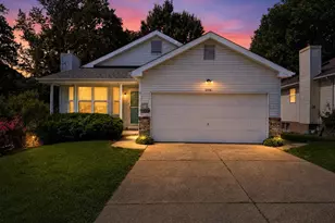 11036 Bernice Ave, Saint Ann, MO 63074 - Photo 2