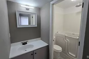 1643 Summer Run Dr, Florissant, MO 63033 - Photo 8