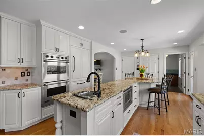 12225 Carberry Place, Town and Country, MO 63131 - Photo 14