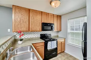 6103 Spring Creek Ln, O'Fallon, MO 63368 - Photo 2