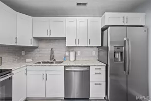 8905 Cardinal Terrace, Saint Louis, MO 63144 - Photo 20