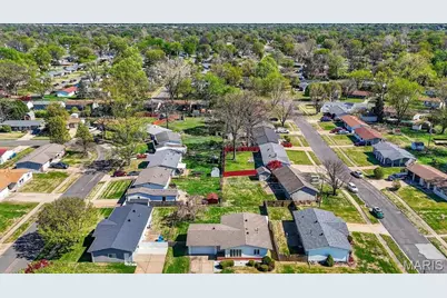 2250 Loveland Drive, Florissant, MO 63031 - Photo 28