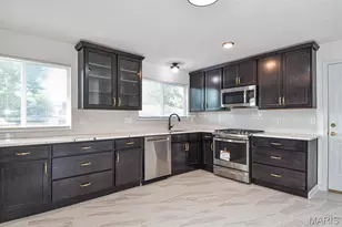 306 Bright Meadows, Saint Louis, MO 63011 - Photo 8