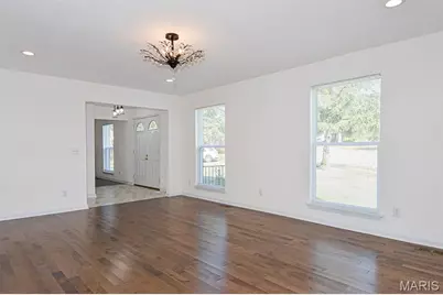 306 Bright Meadows, Saint Louis, MO 63011 - Photo 2