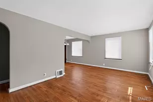 7805 Utica Dr, Saint Louis, MO 63133 - Photo 20