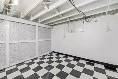 819 Portland Terrace, Saint Louis, MO 63147 - Photo 38