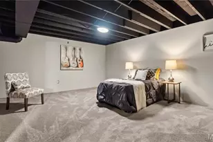 2015 Avon Dr, Florissant, MO 63033 - Photo 24