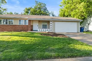 2015 Avon Dr, Florissant, MO 63033 - Photo 1