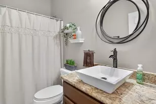 305 Newport Dr, Saint Peters, MO 63376 - Photo 38