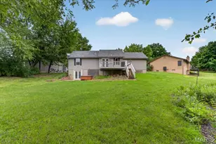 6512 Sprucefield Dr, O'Fallon, MO 63368 - Photo 2