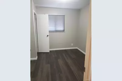220 Roderick Drive, Saint Louis, MO 63137 - Photo 6