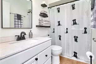 4392 Chateau De Ville Dr, Unincorporated, MO 63129 - Photo 20