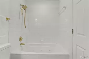 11741 Casa Grande Dr, Saint Louis, MO 63146 - Photo 14